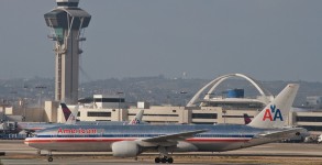 An American Airlines plane at LAX An American Airlines plane at LAX