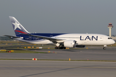 LAN Airlines Boeing 787-8